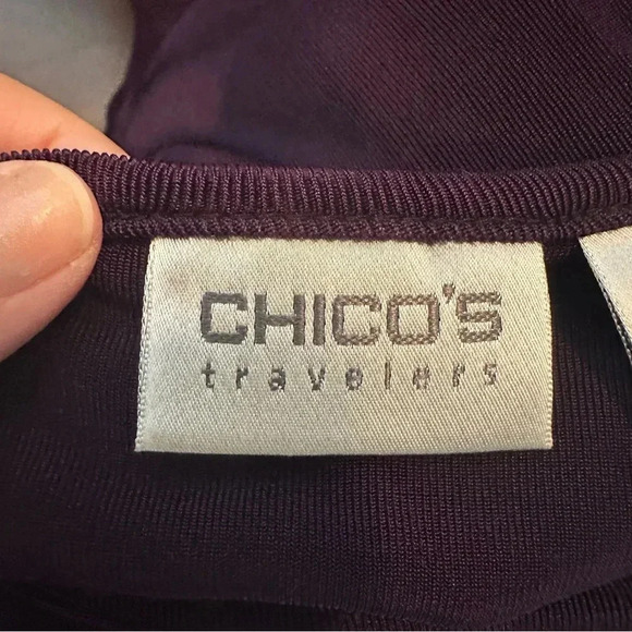 CHICO'S TRAVELERS LONG SLEEVE STRETCH WRINKLE FREE SHIRT - Picture 4 of 7